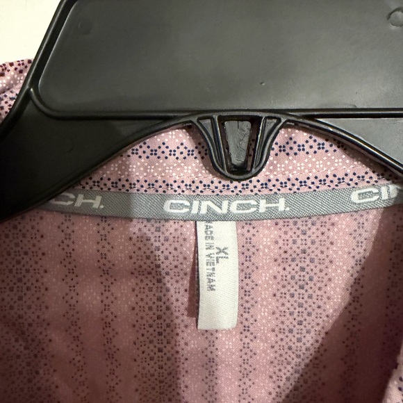 Cinch Women's Button Down Shirt - Picture 3 of 3
